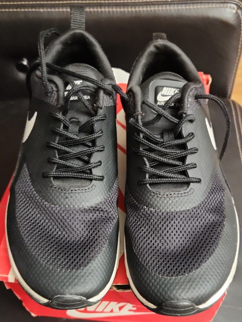 Nike Air MAX THEA Womans Black Athletic Running Sneakers Sz 7.5